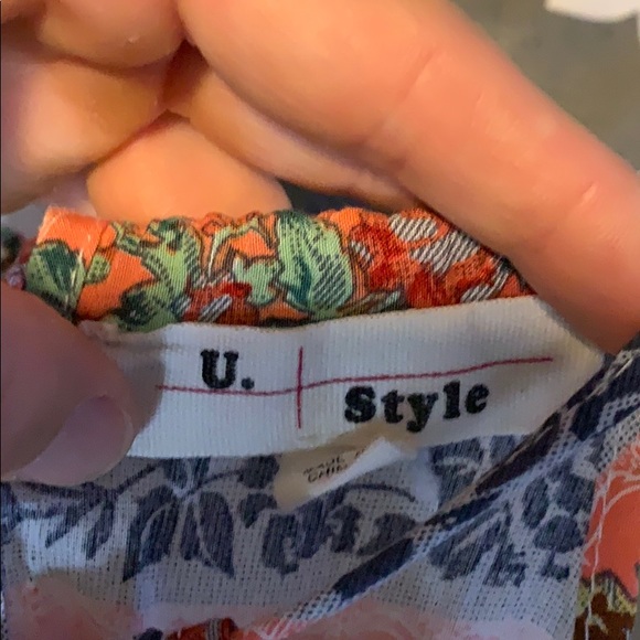 🌸Floral romper🌸 - Picture 2 of 5